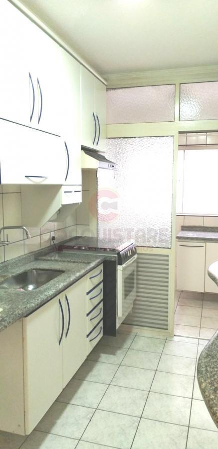 Apartamento à venda com 3 quartos, 134m² - Foto 7