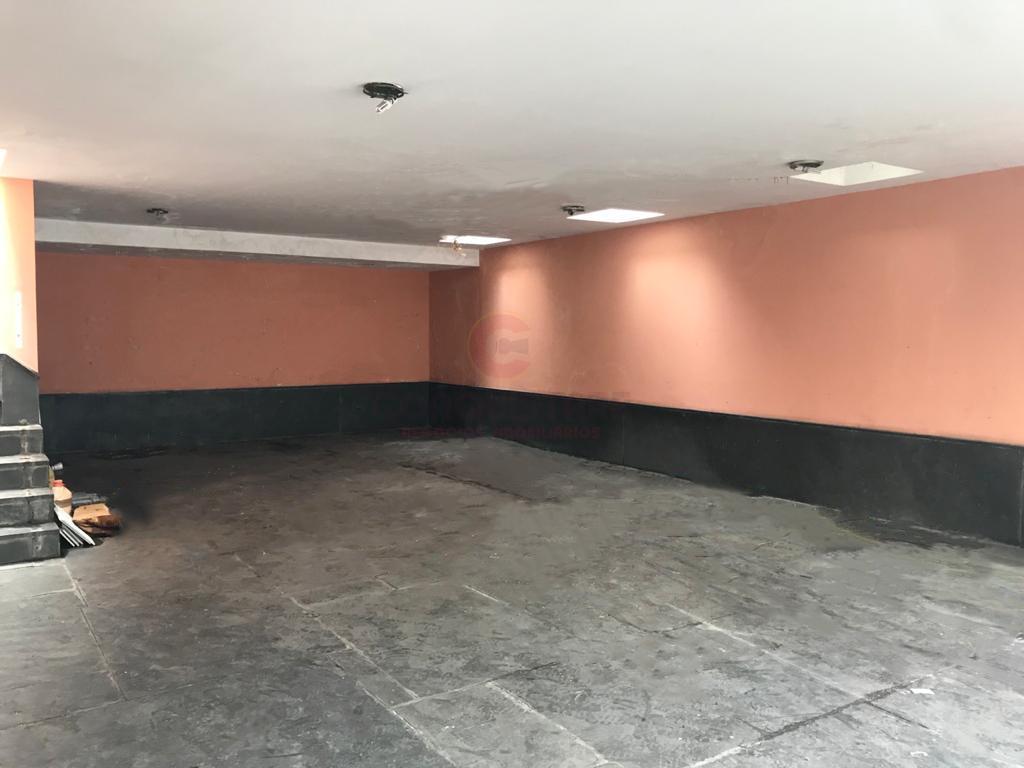 Apartamento à venda com 3 quartos, 130m² - Foto 2