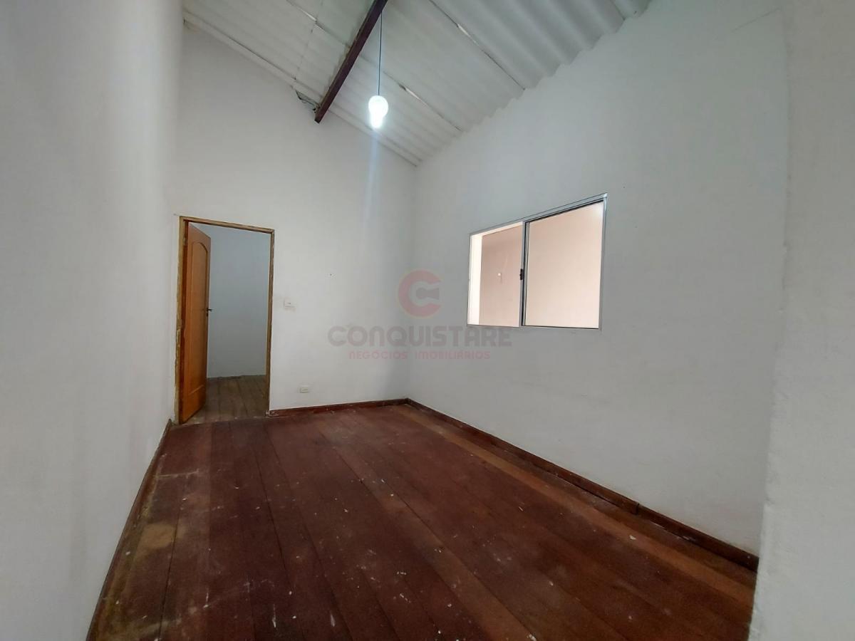 Casa à venda com 3 quartos, 136m² - Foto 3