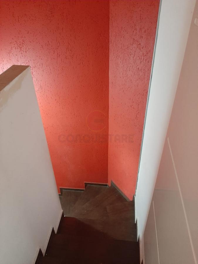 Casa à venda com 2 quartos, 87m² - Foto 9