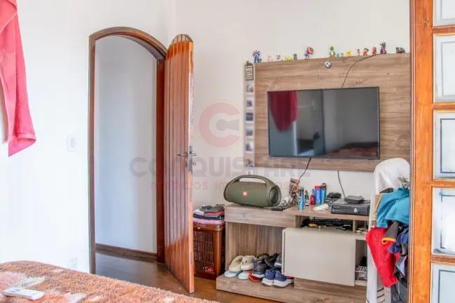 Sobrado à venda com 5 quartos, 160m² - Foto 3