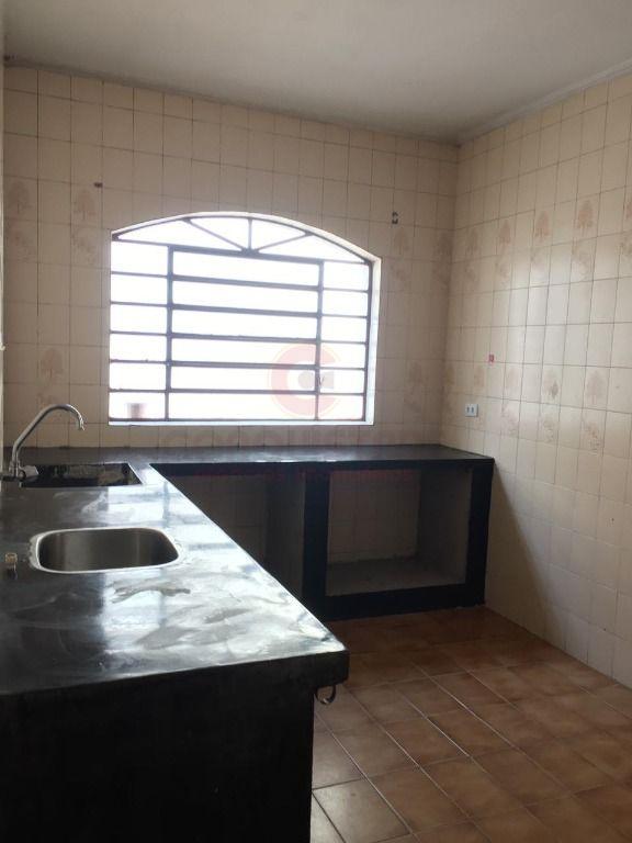 Sobrado à venda com 3 quartos, 310m² - Foto 14