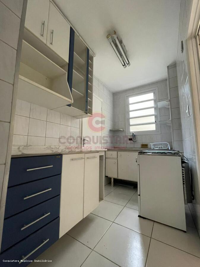 Casa à venda com 3 quartos, 150m² - Foto 11