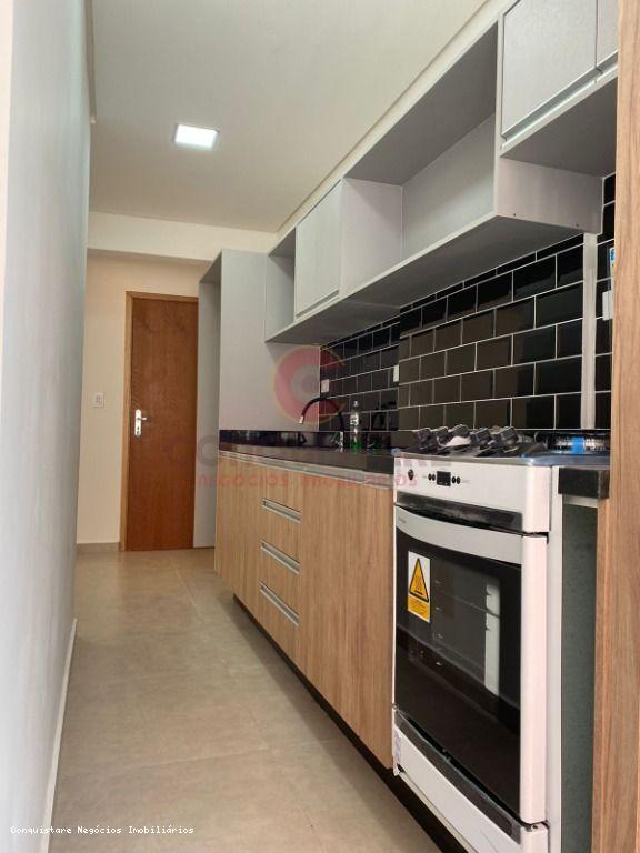 Apartamento à venda com 2 quartos, 57m² - Foto 1