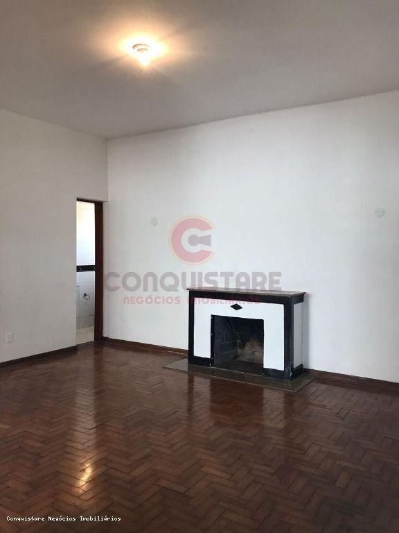 Casa à venda com 3 quartos, 481m² - Foto 4