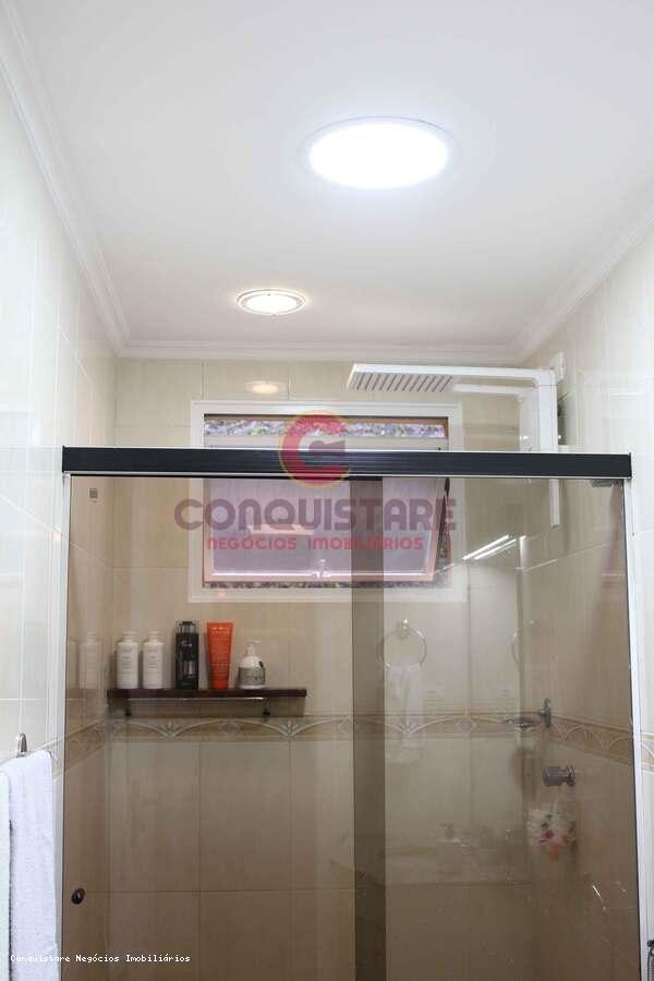 Apartamento à venda com 2 quartos, 65m² - Foto 11