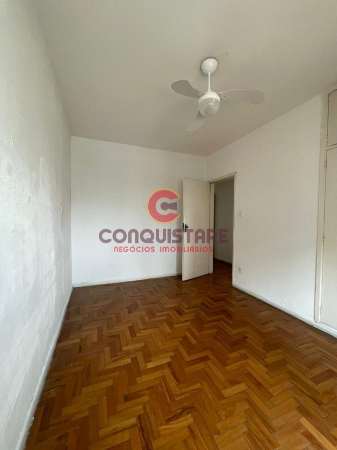 Apartamento para alugar com 3 quartos, 140m² - Foto 2