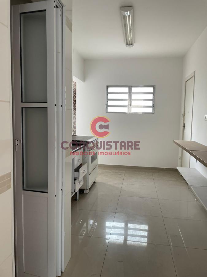 Apartamento para alugar com 3 quartos, 140m² - Foto 6