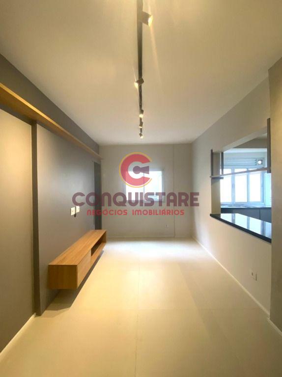 Apartamento à venda com 2 quartos, 62m² - Foto 11