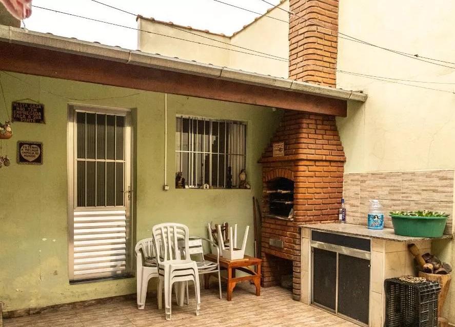 Casa à venda com 6 quartos, 278m² - Foto 1