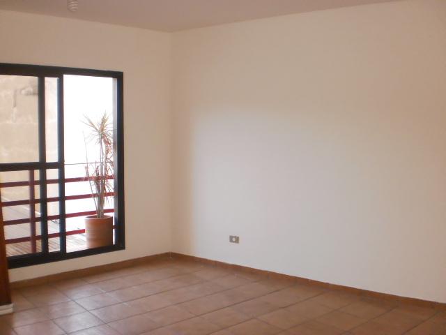 Apartamento à venda com 1 quarto, 38m² - Foto 1