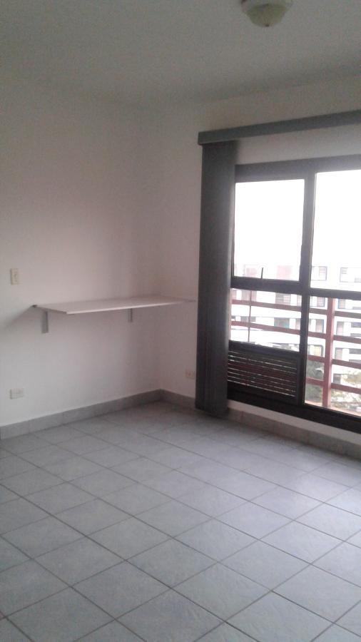 Apartamento à venda com 1 quarto, 38m² - Foto 3