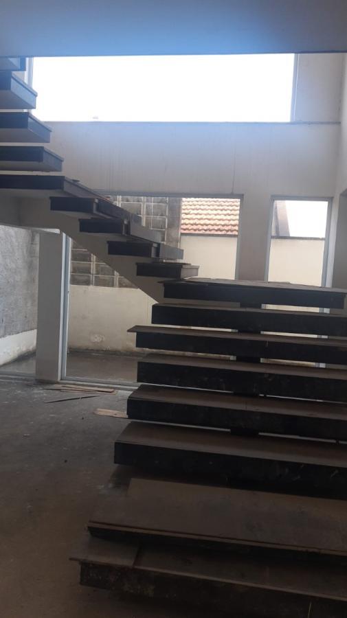 Prédio Inteiro para alugar com 5 quartos, 1000m² - Foto 3