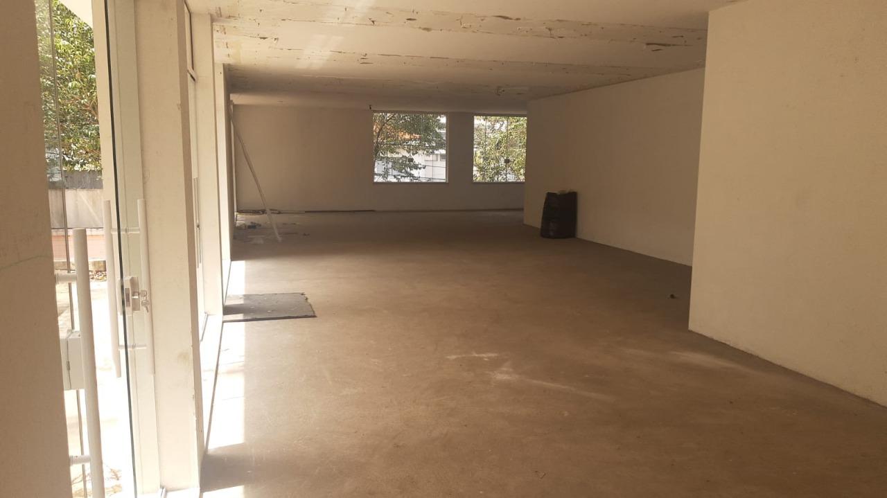 Prédio Inteiro para alugar com 5 quartos, 1000m² - Foto 2