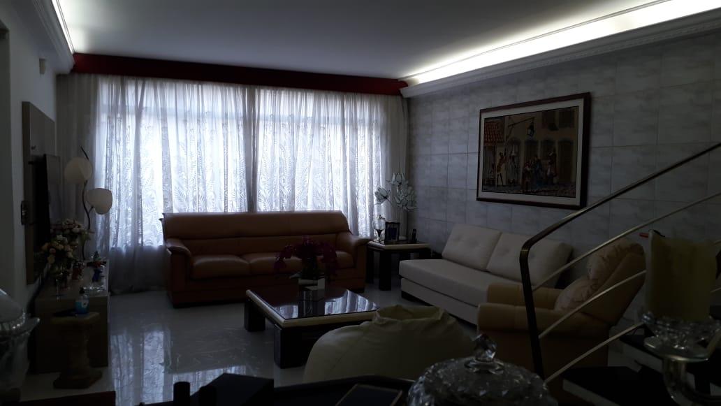 Sobrado à venda com 4 quartos, 213m² - Foto 12