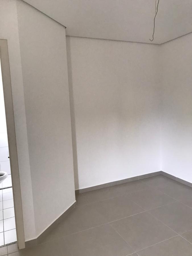 Apartamento à venda com 3 quartos, 149m² - Foto 4