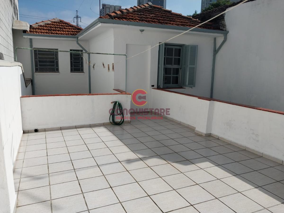 Casa para alugar com 3 quartos, 248m² - Foto 1