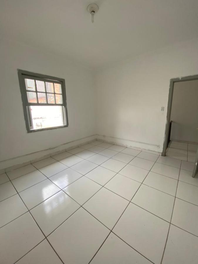 Casa para alugar com 2 quartos, 90m² - Foto 3