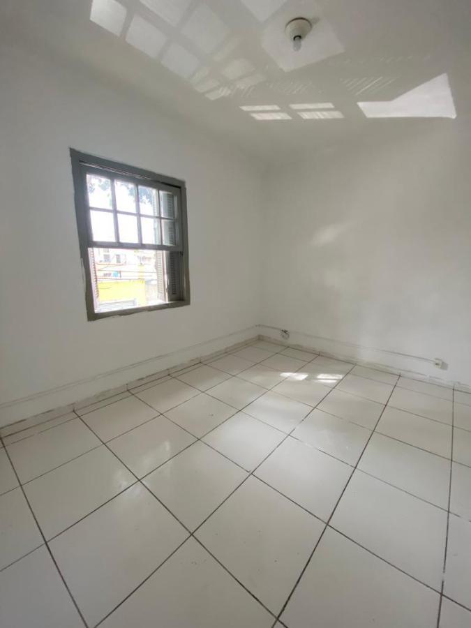 Casa para alugar com 2 quartos, 90m² - Foto 5