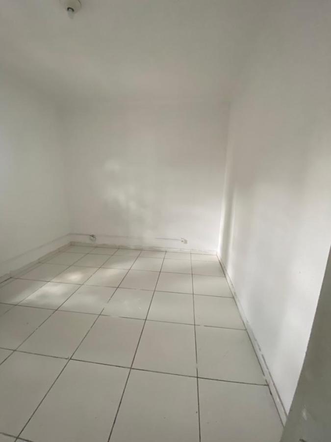 Casa para alugar com 2 quartos, 90m² - Foto 8