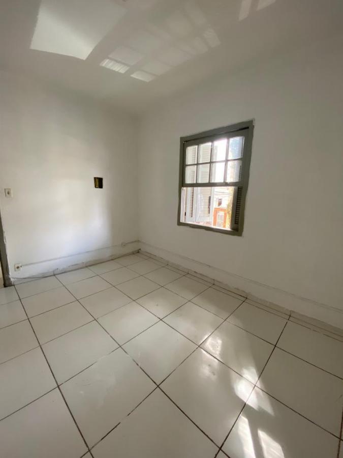 Casa para alugar com 2 quartos, 90m² - Foto 12