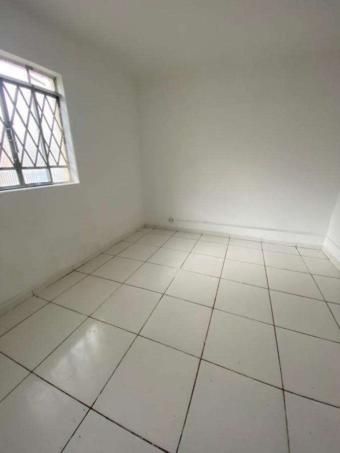 Casa para alugar com 2 quartos, 90m² - Foto 13