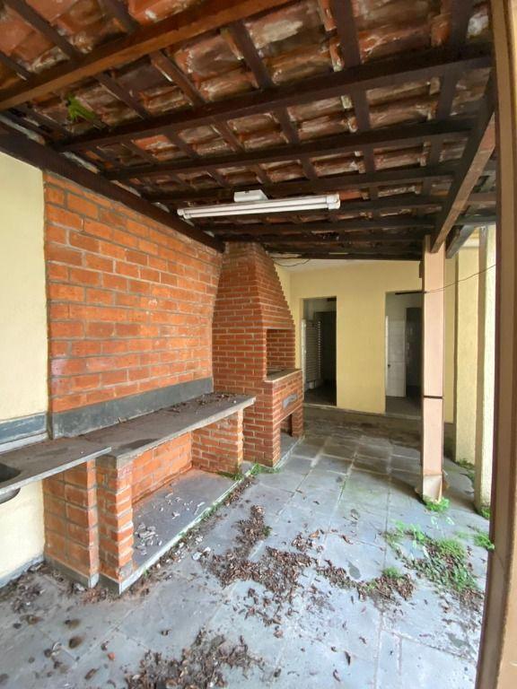 Sobrado para alugar com 3 quartos, 360m² - Foto 1