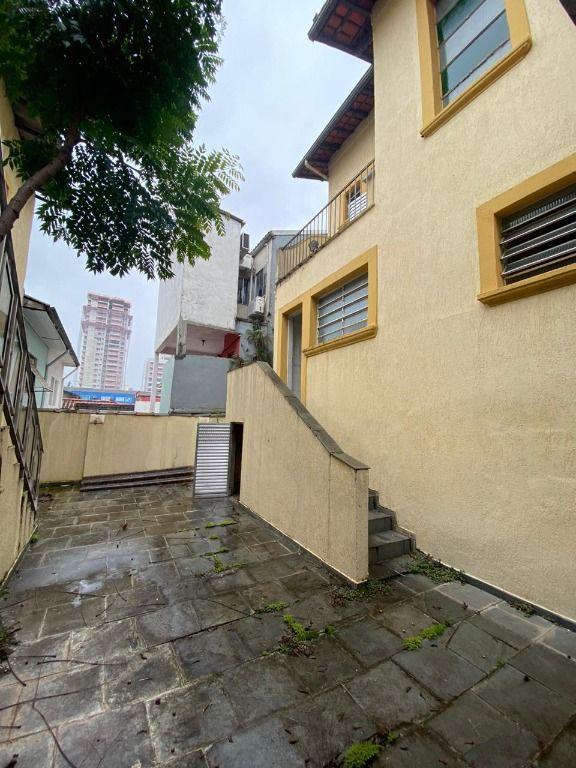 Sobrado para alugar com 3 quartos, 360m² - Foto 13