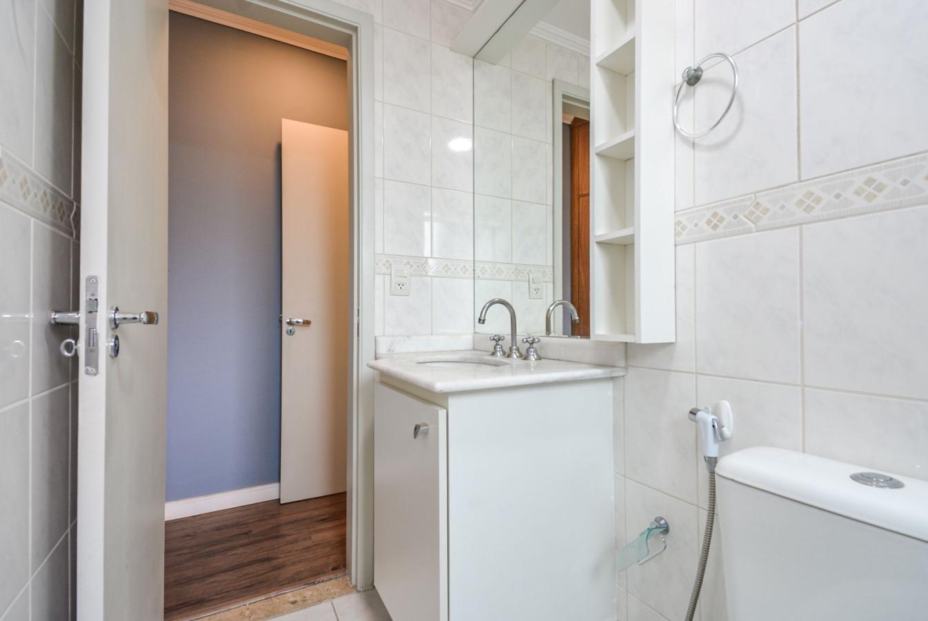 Apartamento à venda com 2 quartos, 65m² - Foto 3