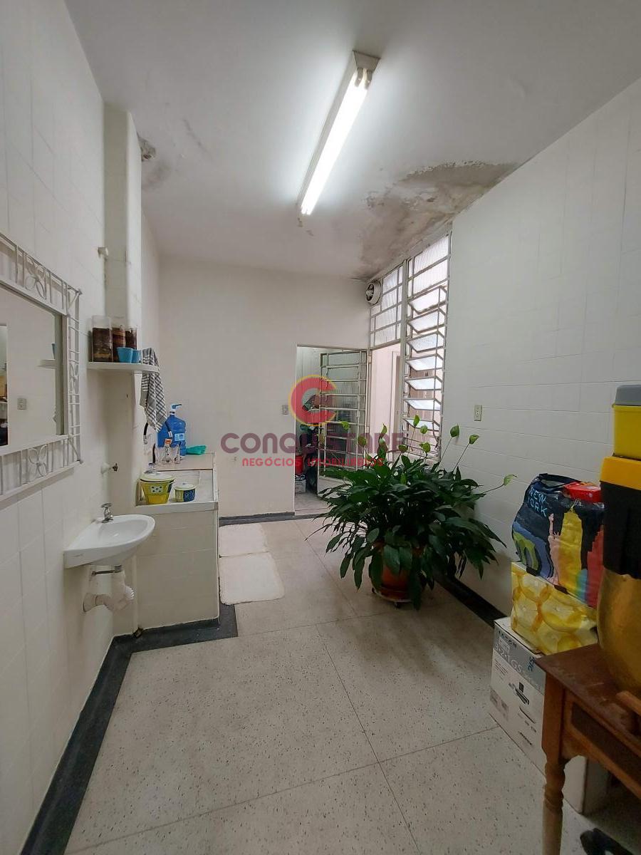 Prédio Inteiro à venda com 2 quartos, 200m² - Foto 24