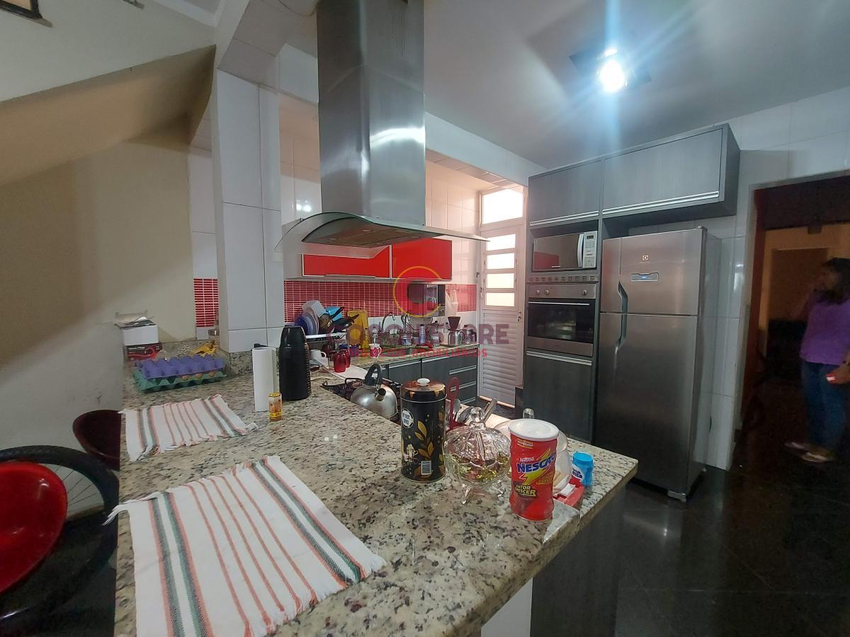 Sobrado à venda com 3 quartos, 250m² - Foto 7