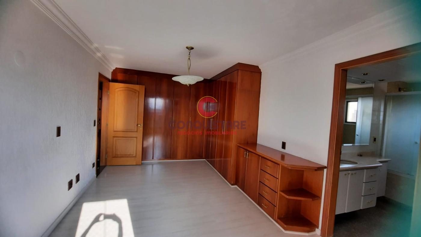 Apartamento à venda com 3 quartos, 145m² - Foto 3