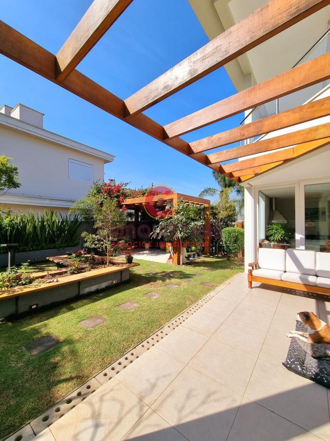 Casa à venda com 4 quartos, 550m² - Foto 21