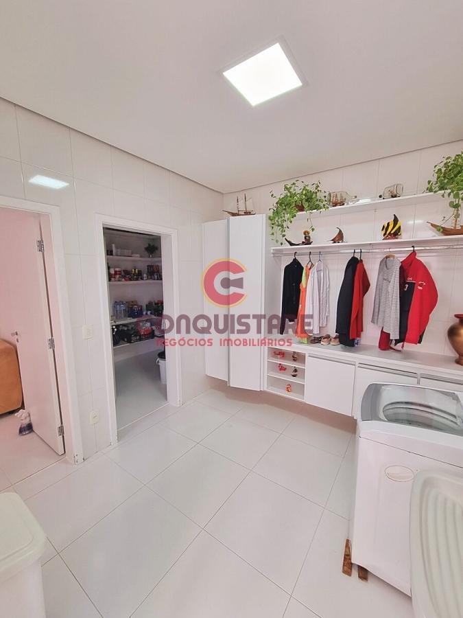 Casa à venda com 4 quartos, 550m² - Foto 34