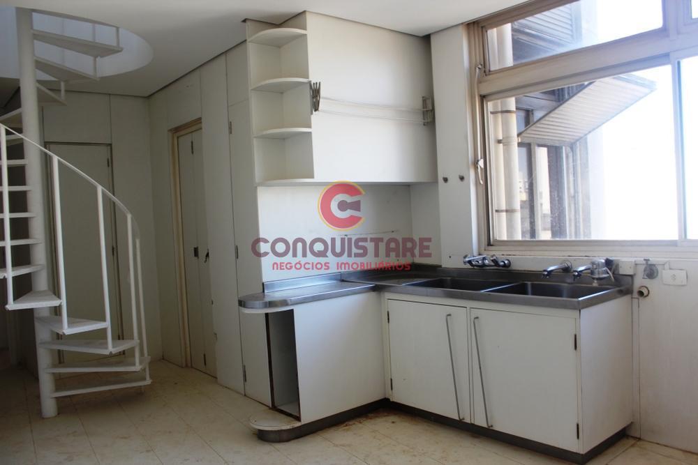 Apartamento à venda com 3 quartos, 642m² - Foto 33