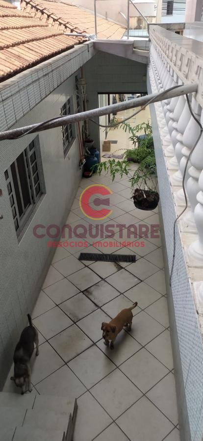 Casa à venda com 3 quartos, 250m² - Foto 15