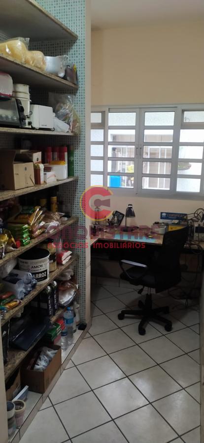 Casa à venda com 3 quartos, 250m² - Foto 19