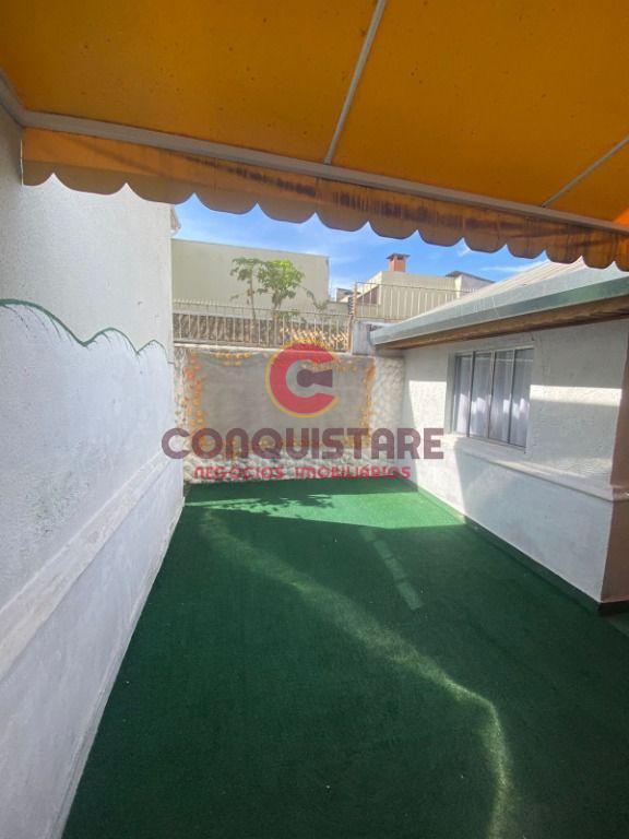 Casa para alugar com 3 quartos, 225m² - Foto 11