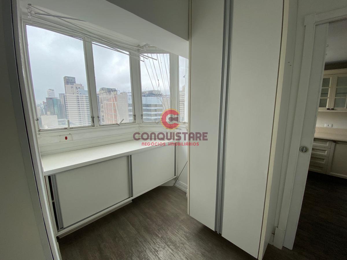 Apartamento para alugar com 3 quartos, 250m² - Foto 14