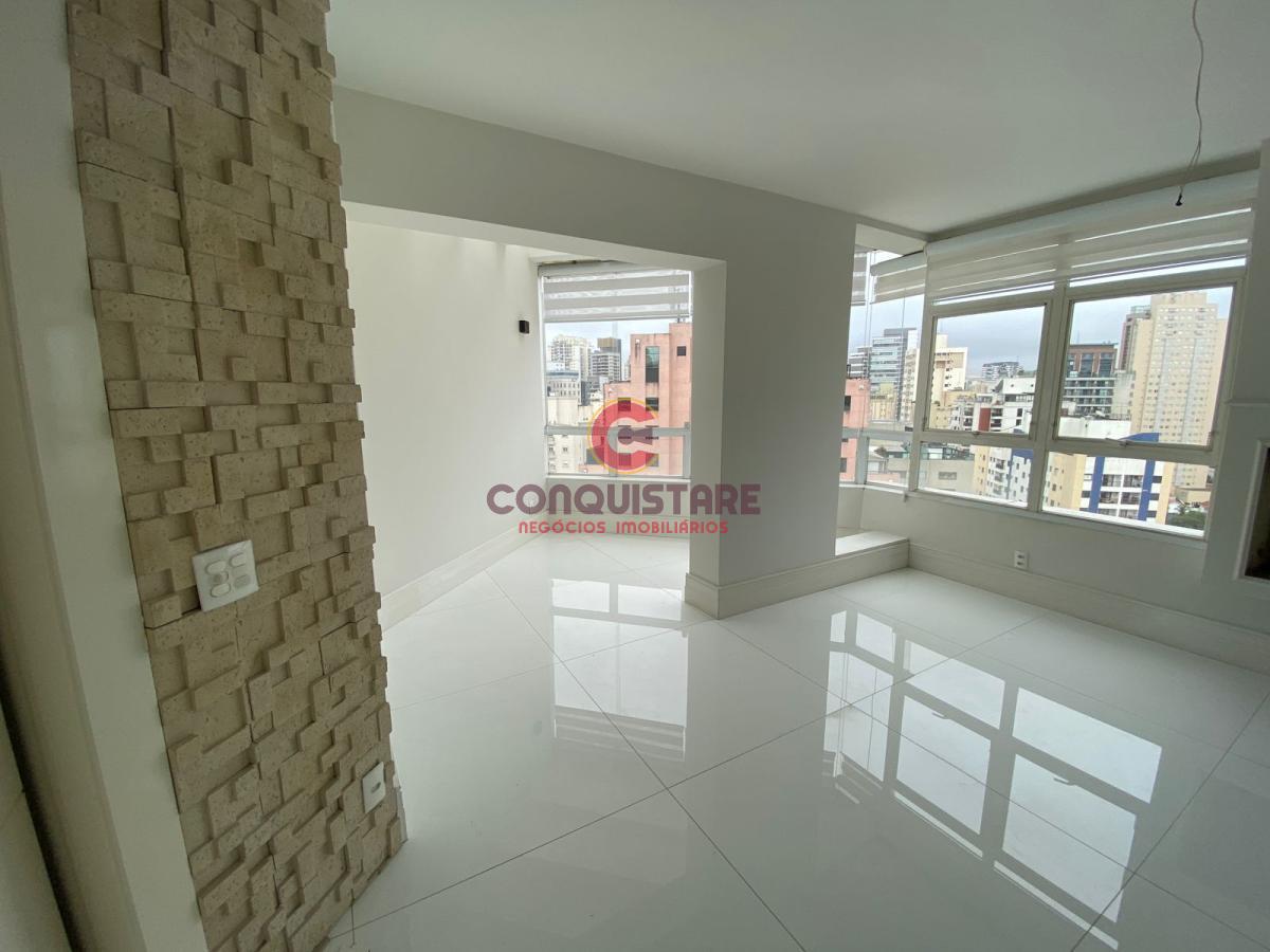 Apartamento para alugar com 3 quartos, 250m² - Foto 39