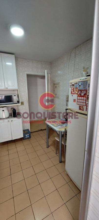 Apartamento à venda com 2 quartos, 67m² - Foto 3