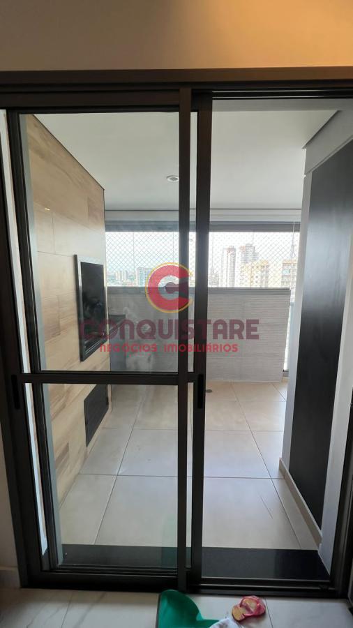 Apartamento à venda com 2 quartos, 67m² - Foto 2