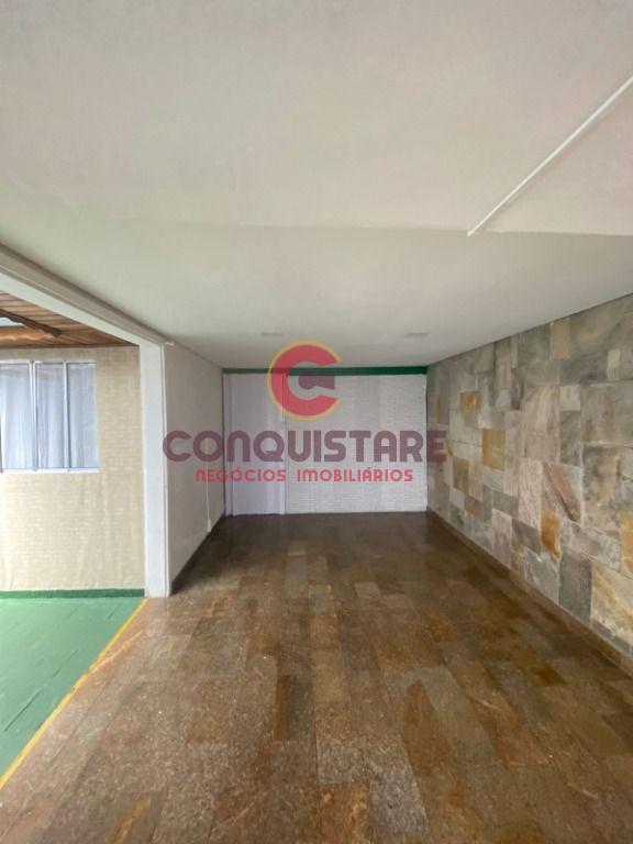 Casa à venda com 3 quartos, 360m² - Foto 33