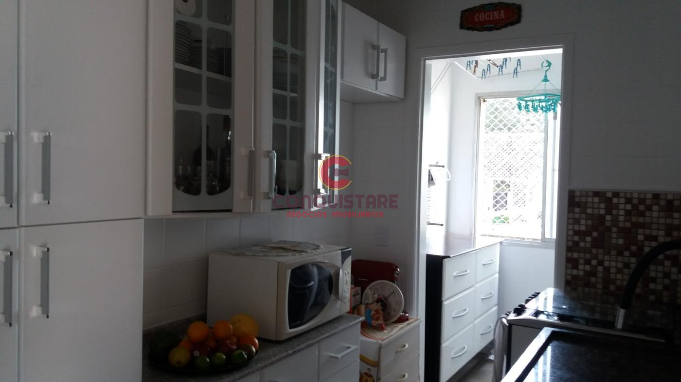 Apartamento à venda com 2 quartos, 61m² - Foto 13