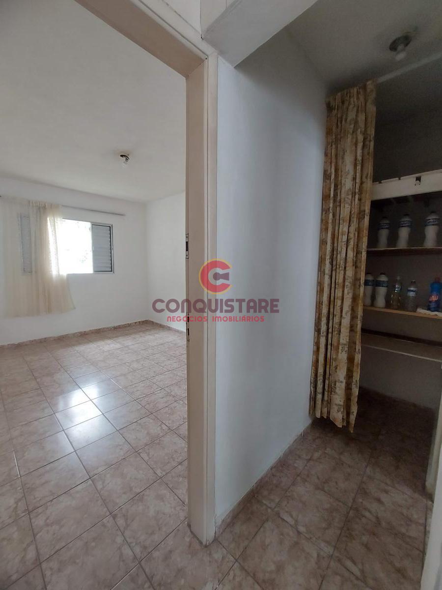 Casa à venda com 4 quartos, 200m² - Foto 8