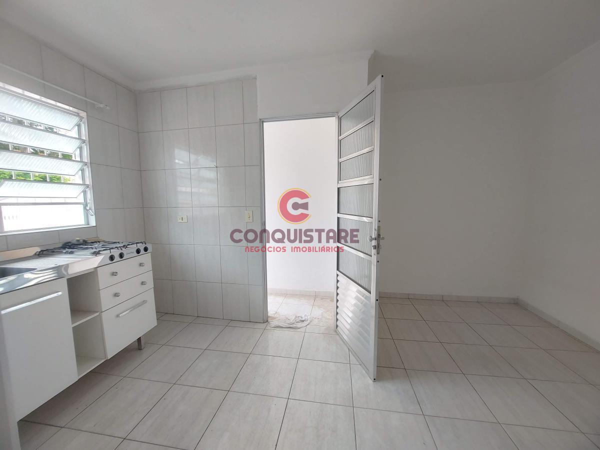 Casa à venda com 4 quartos, 200m² - Foto 15