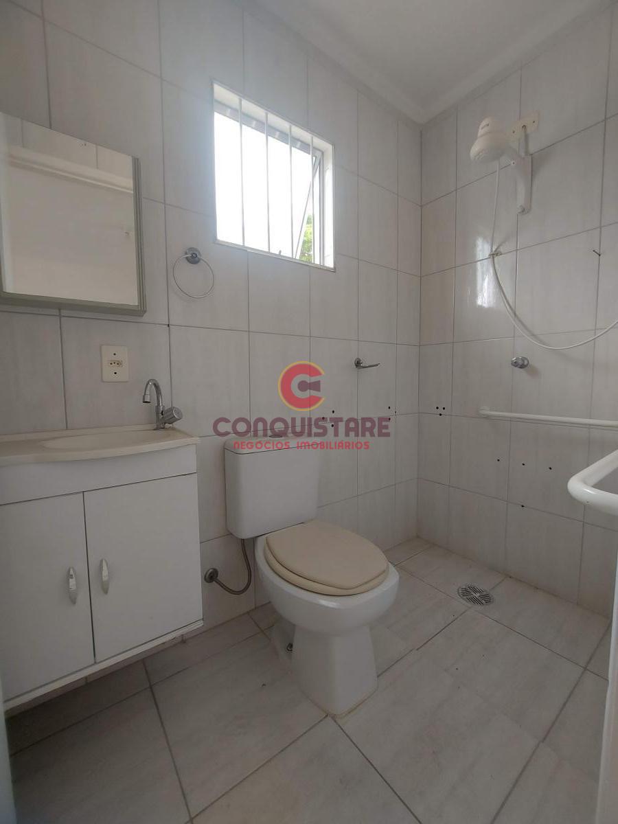 Casa à venda com 4 quartos, 200m² - Foto 17