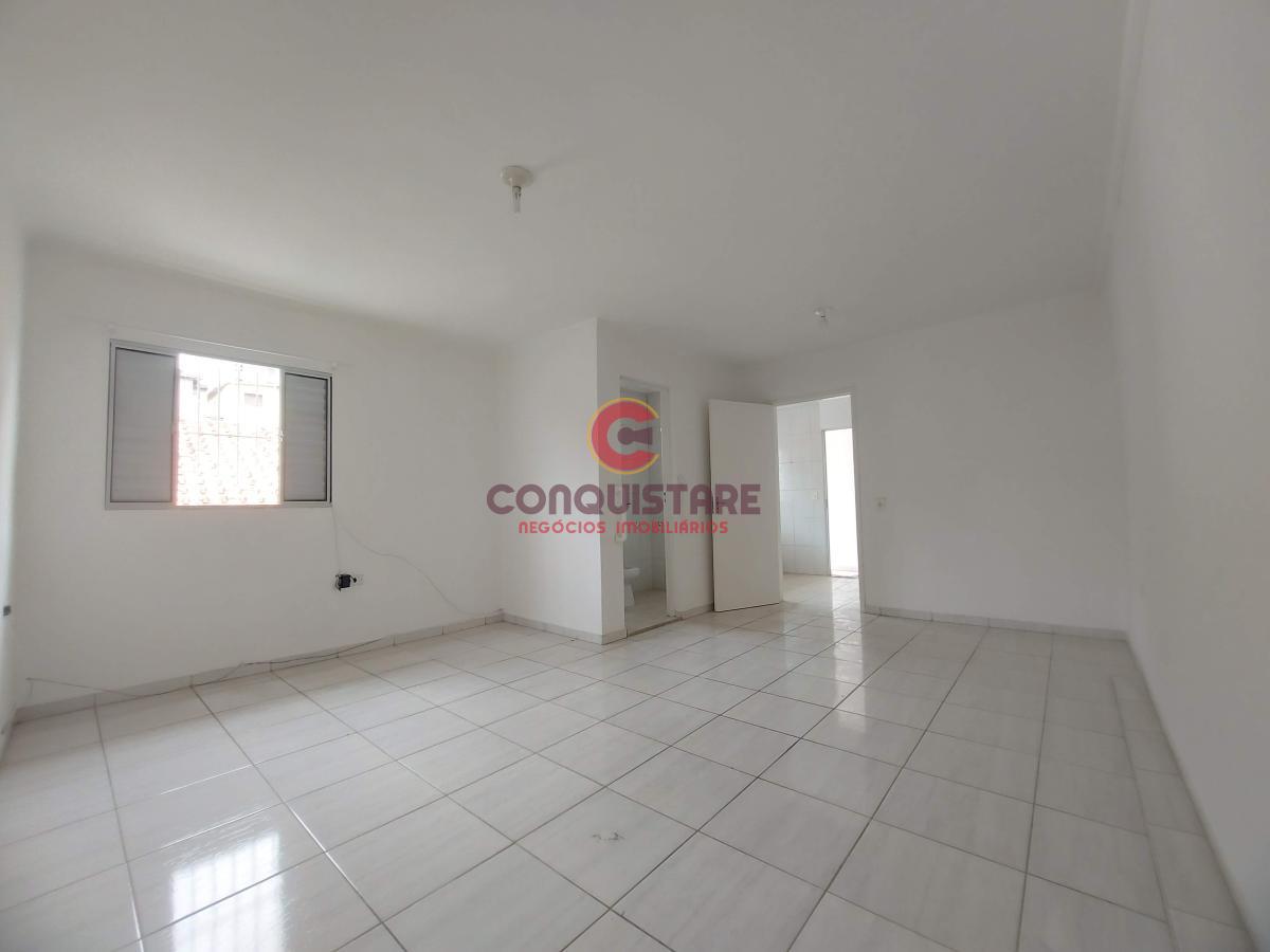 Casa à venda com 4 quartos, 200m² - Foto 18