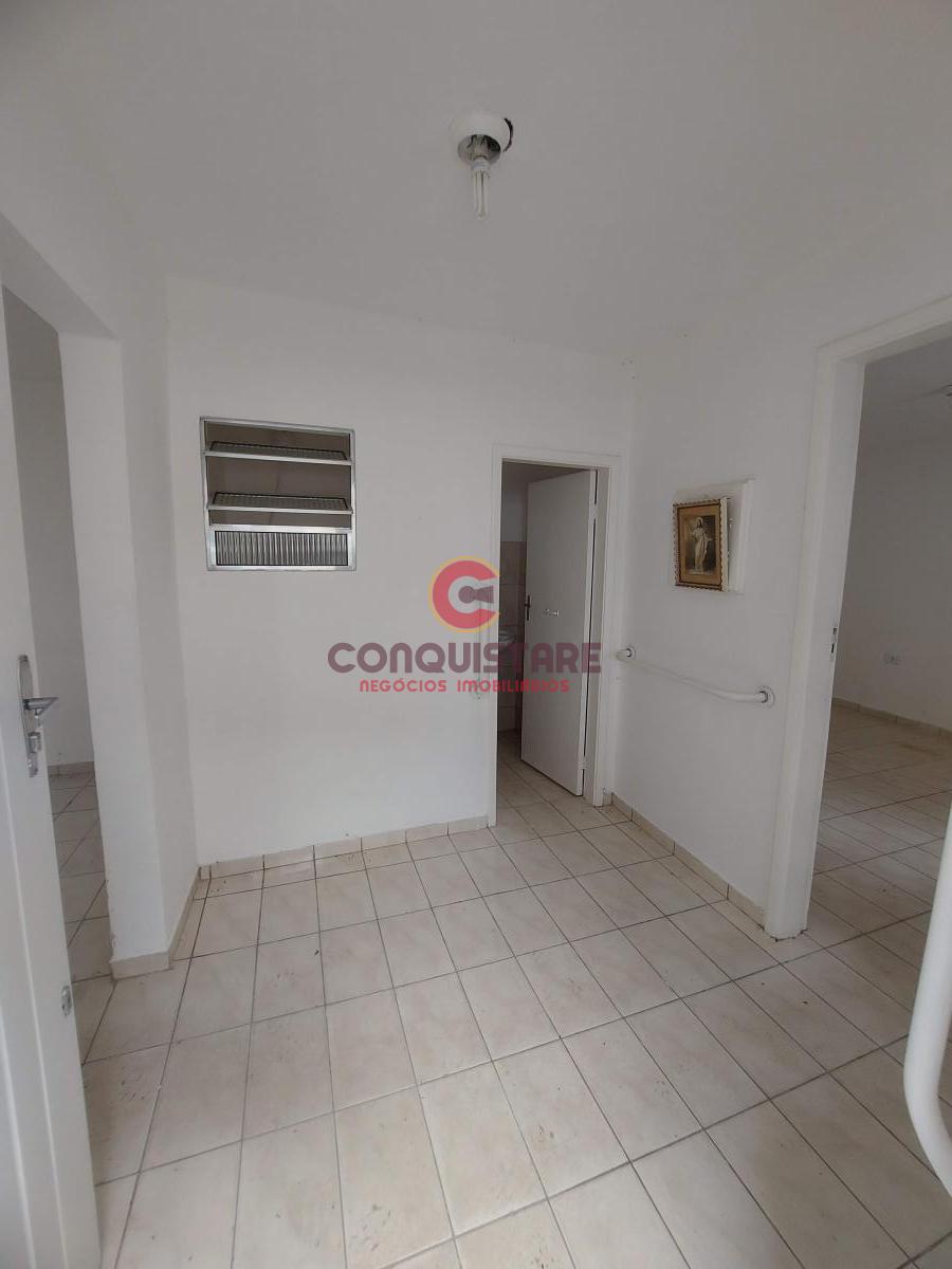 Casa à venda com 4 quartos, 200m² - Foto 20