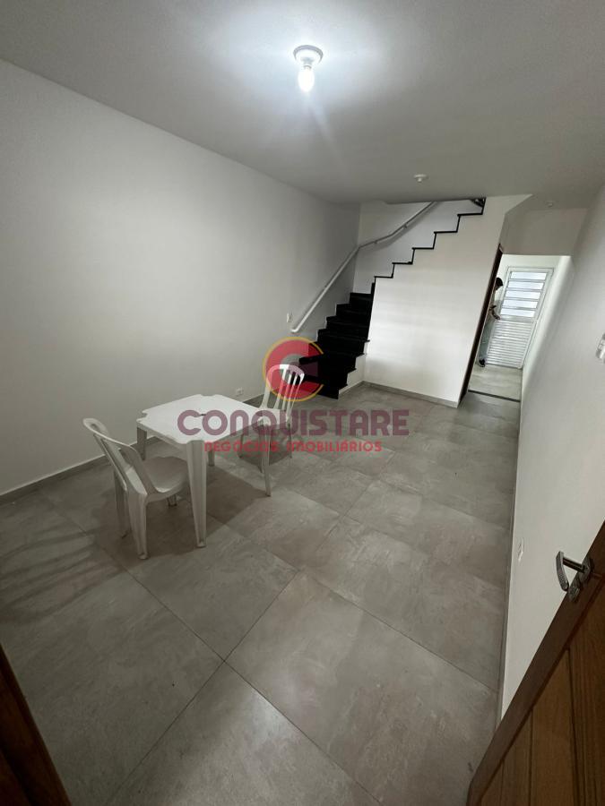 Sobrado à venda com 3 quartos, 100m² - Foto 1